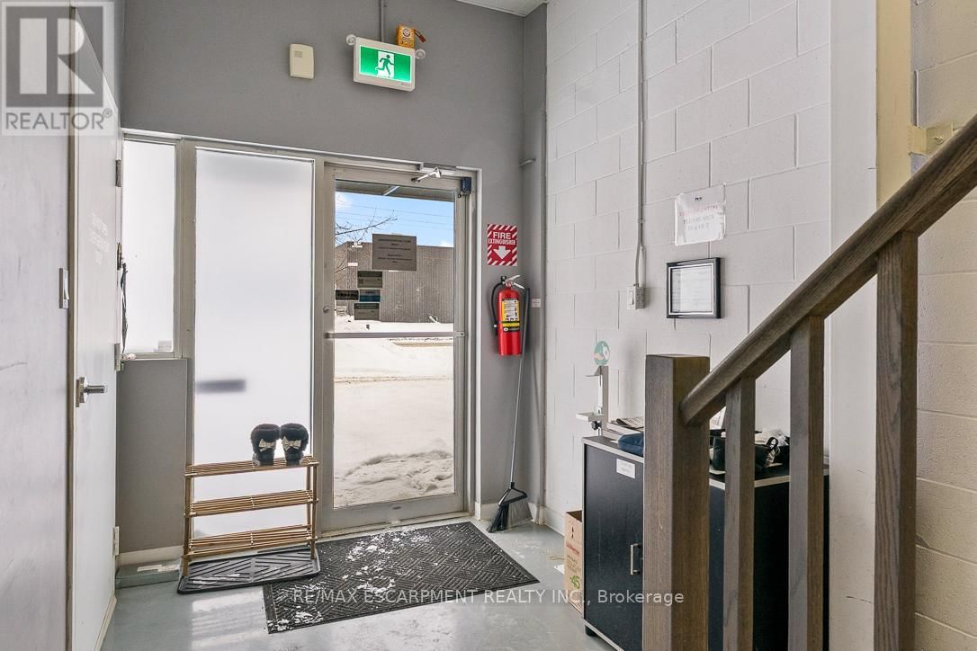 5 - 70 MONARCH ROAD Image 2