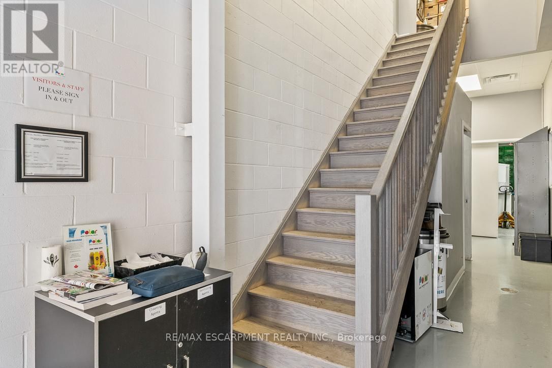 5 - 70 MONARCH ROAD Image 3