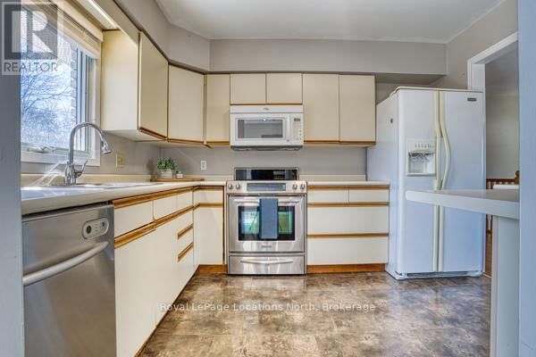 797 WELLINGTON STREET Image 11