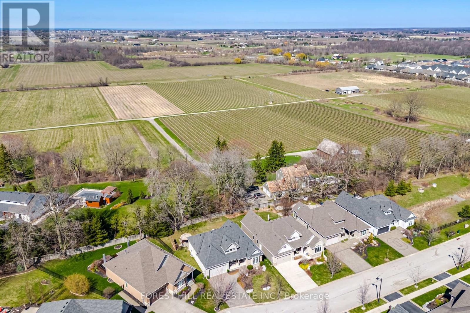 51 STONERIDGE CRESCENT Image 3