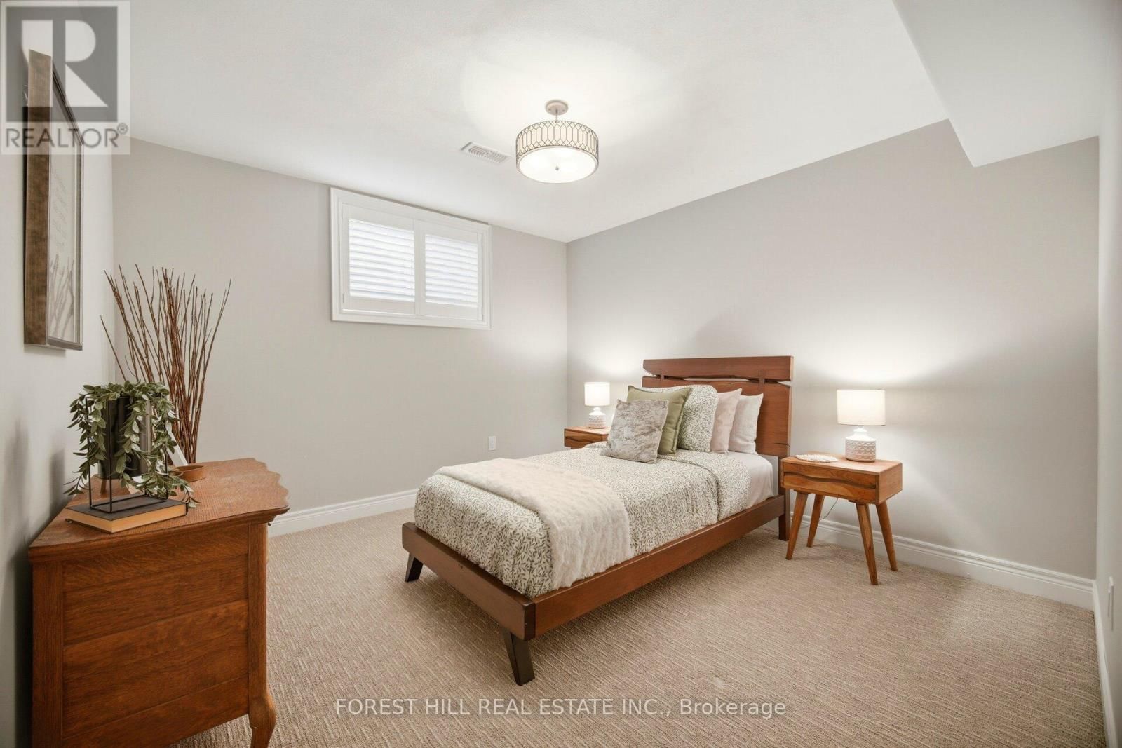 51 STONERIDGE CRESCENT Image 34