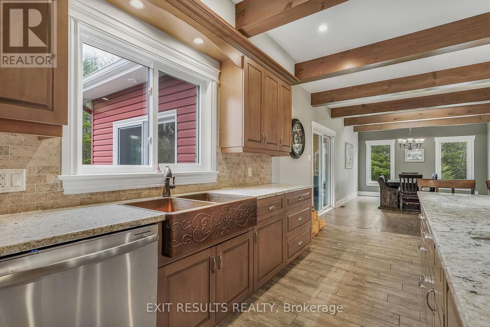 5856 DUNNING ROAD NORTH Image 16