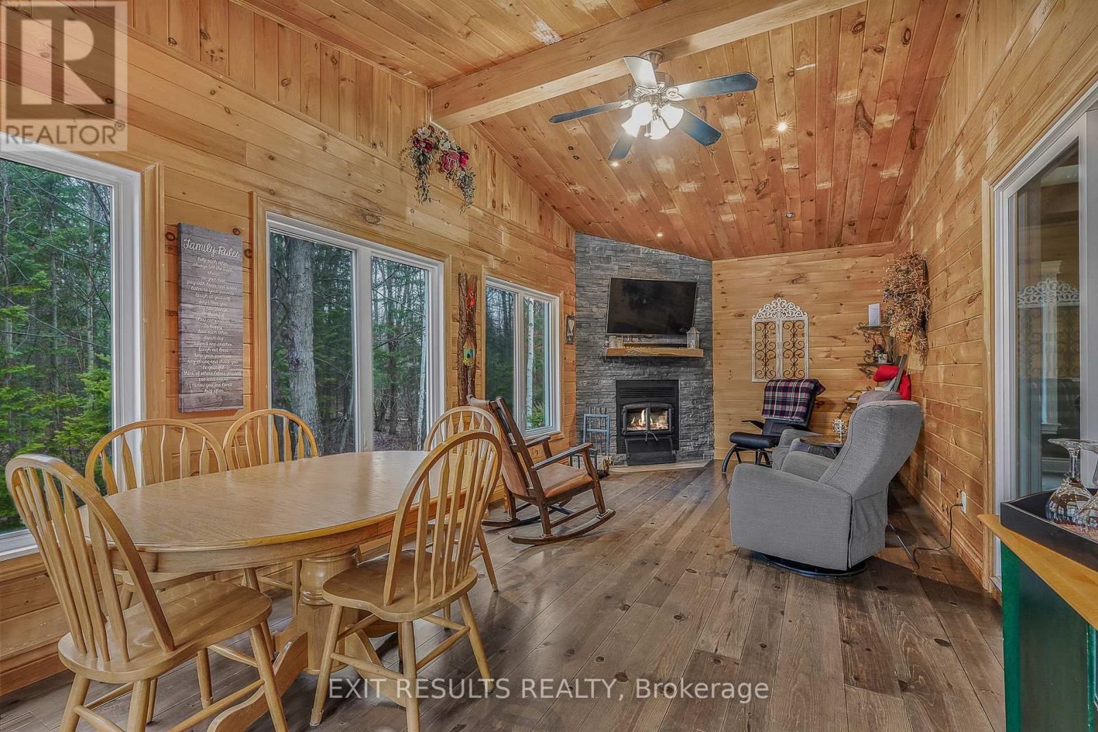 5856 DUNNING ROAD NORTH Image 17