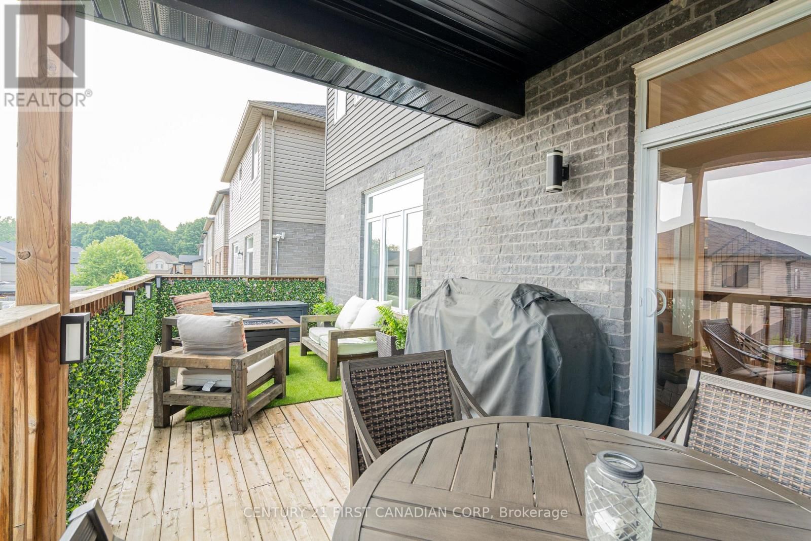 2085 GOUGH AVENUE Image 15