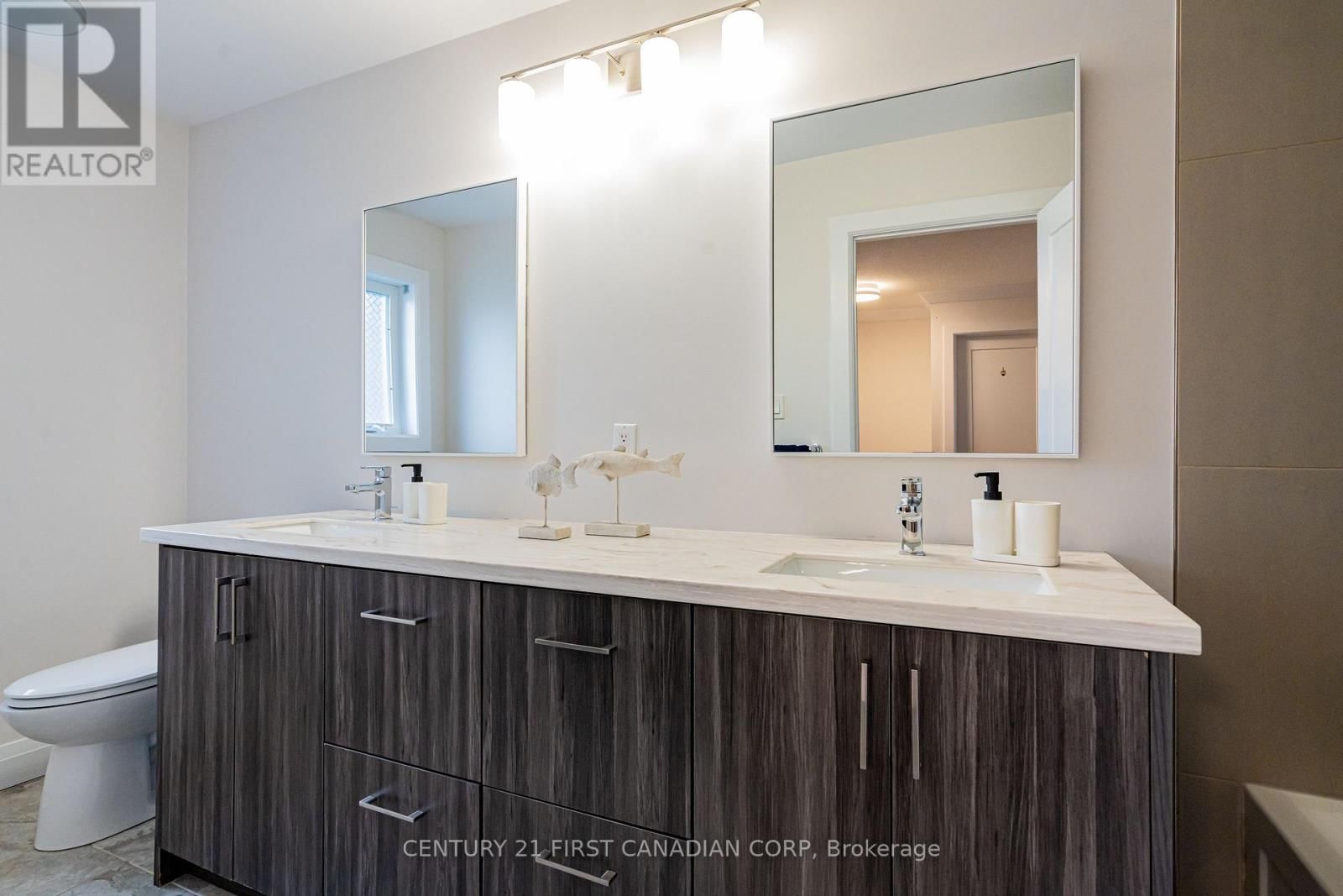 2085 GOUGH AVENUE Image 20