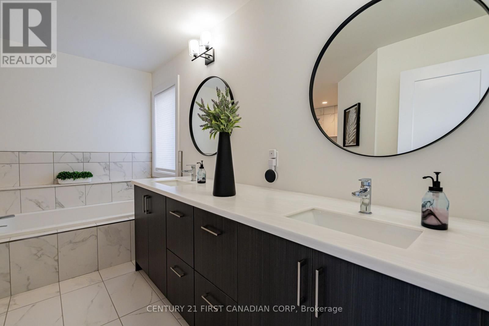 2085 GOUGH AVENUE Image 25