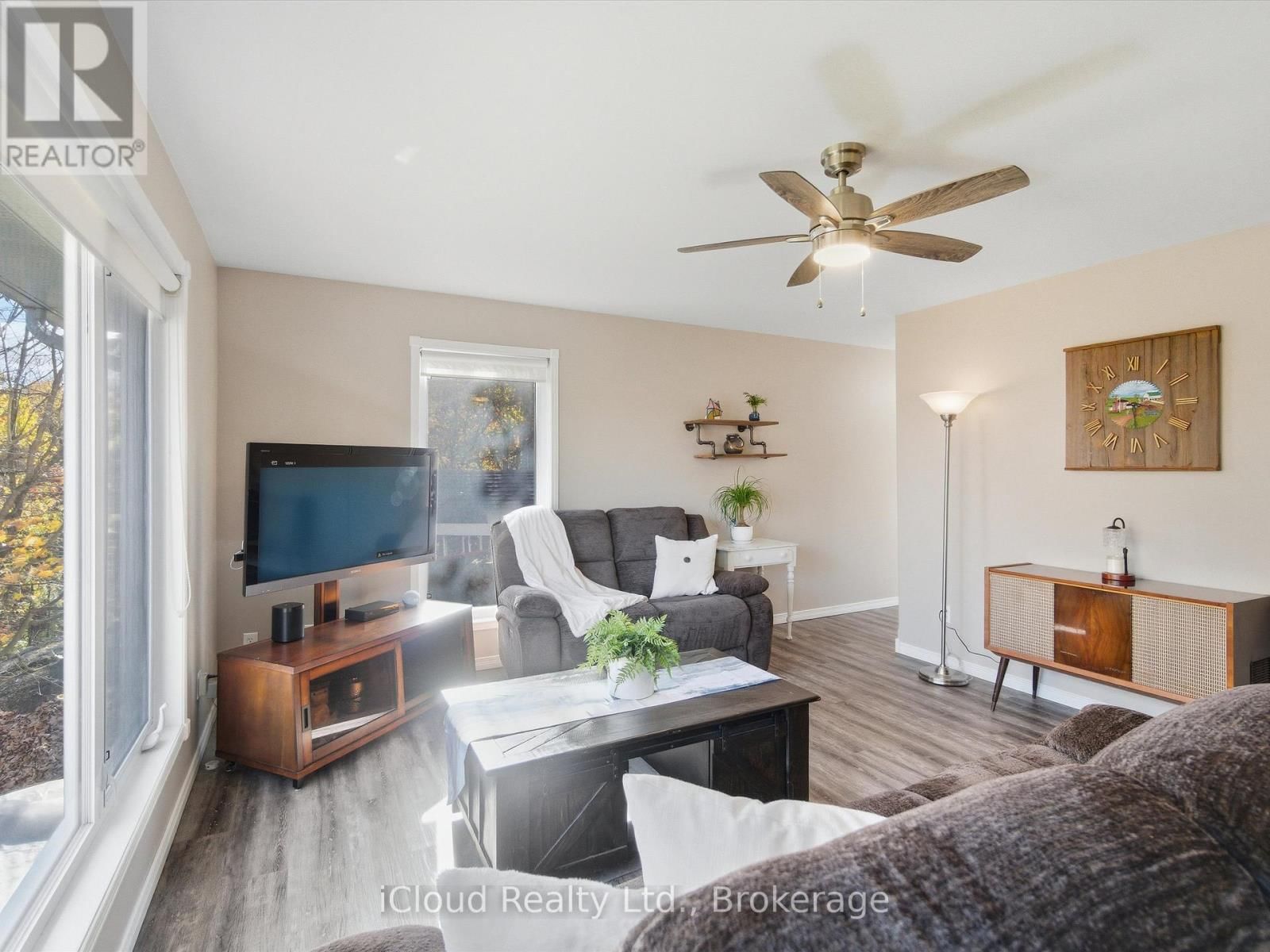 6 SPRINGHILL ROAD Image 9