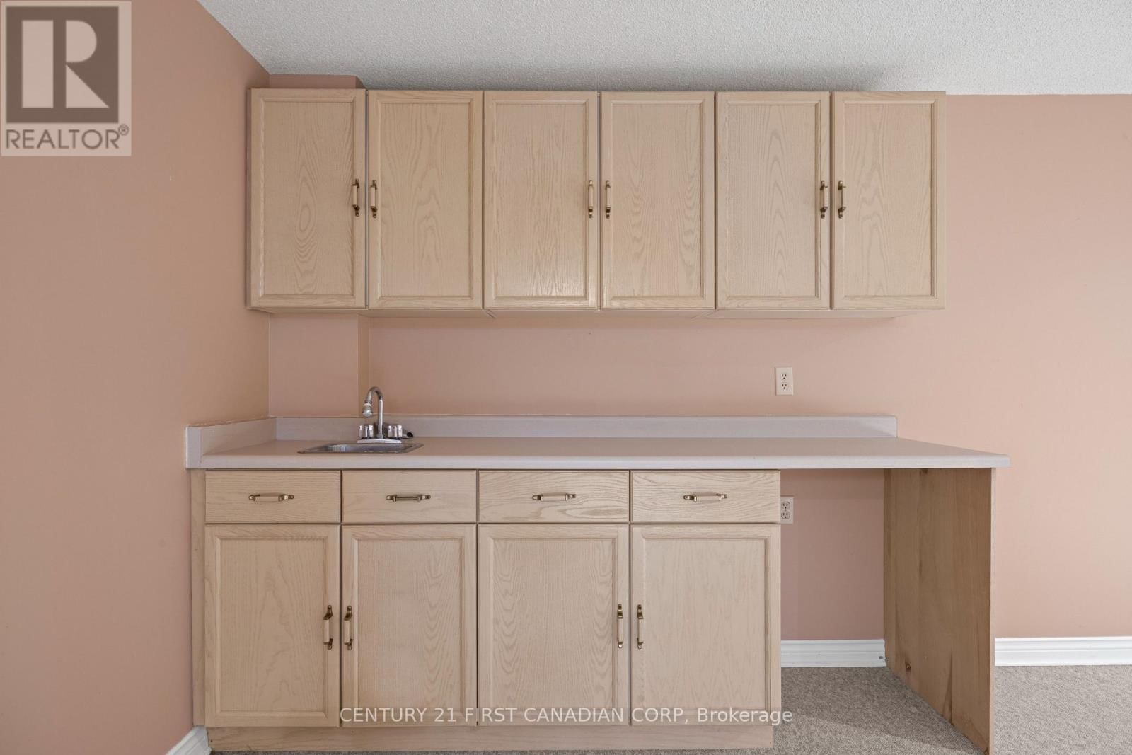 12 - 90 ONTARIO STREET SOUTH Image 28