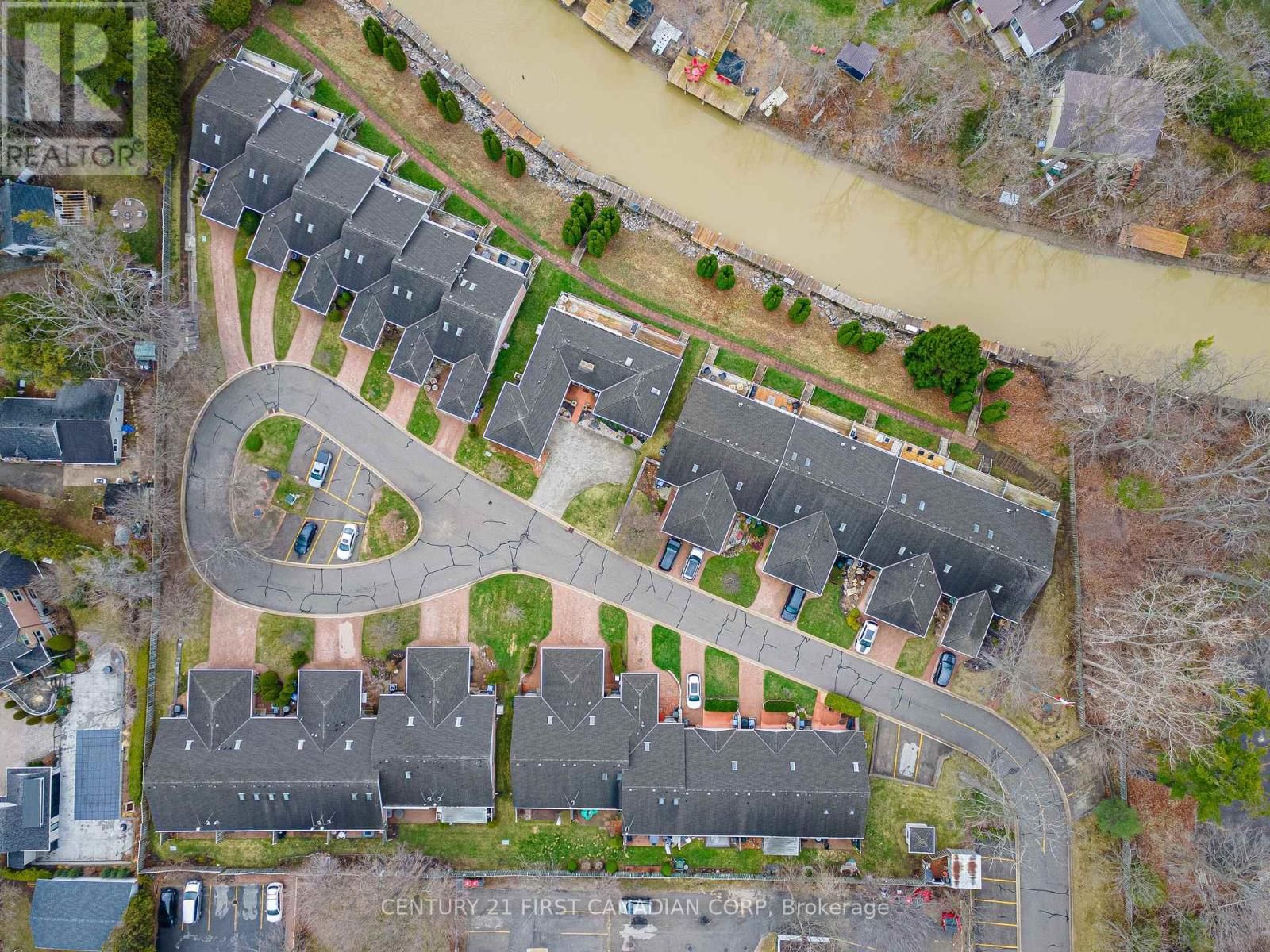 12 - 90 ONTARIO STREET SOUTH Image 44