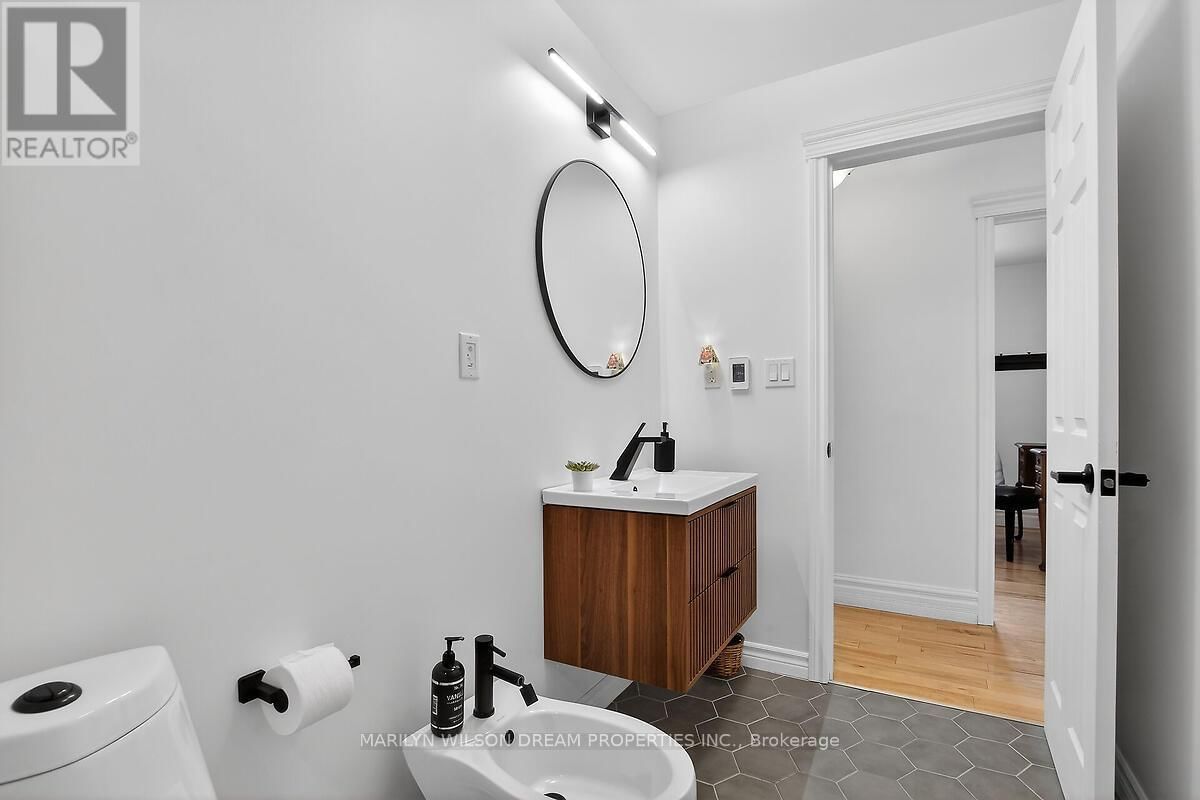 2105 BANGOR STREET Image 28