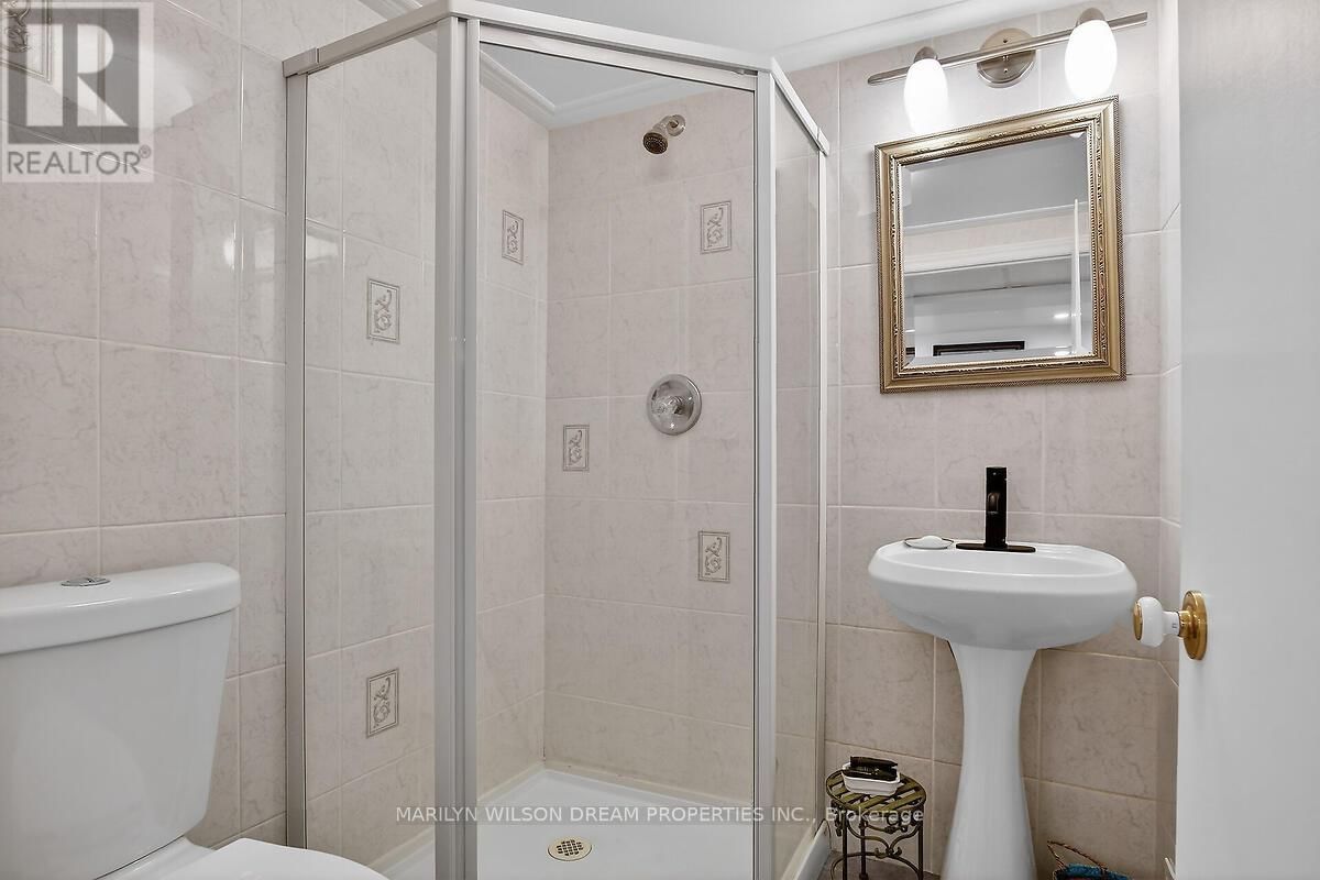 2105 BANGOR STREET Image 41