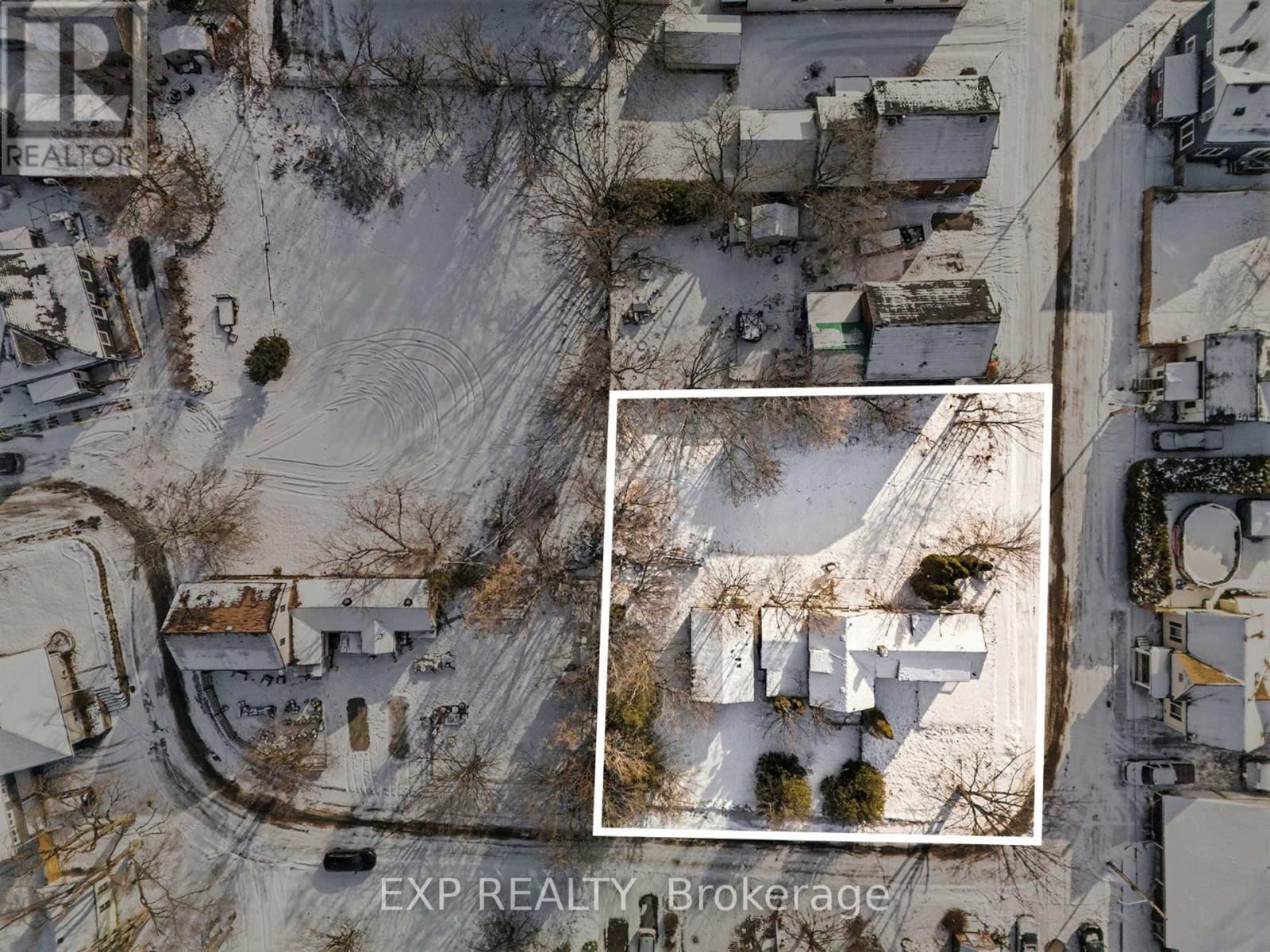 139 CHARLES STREET Image 4