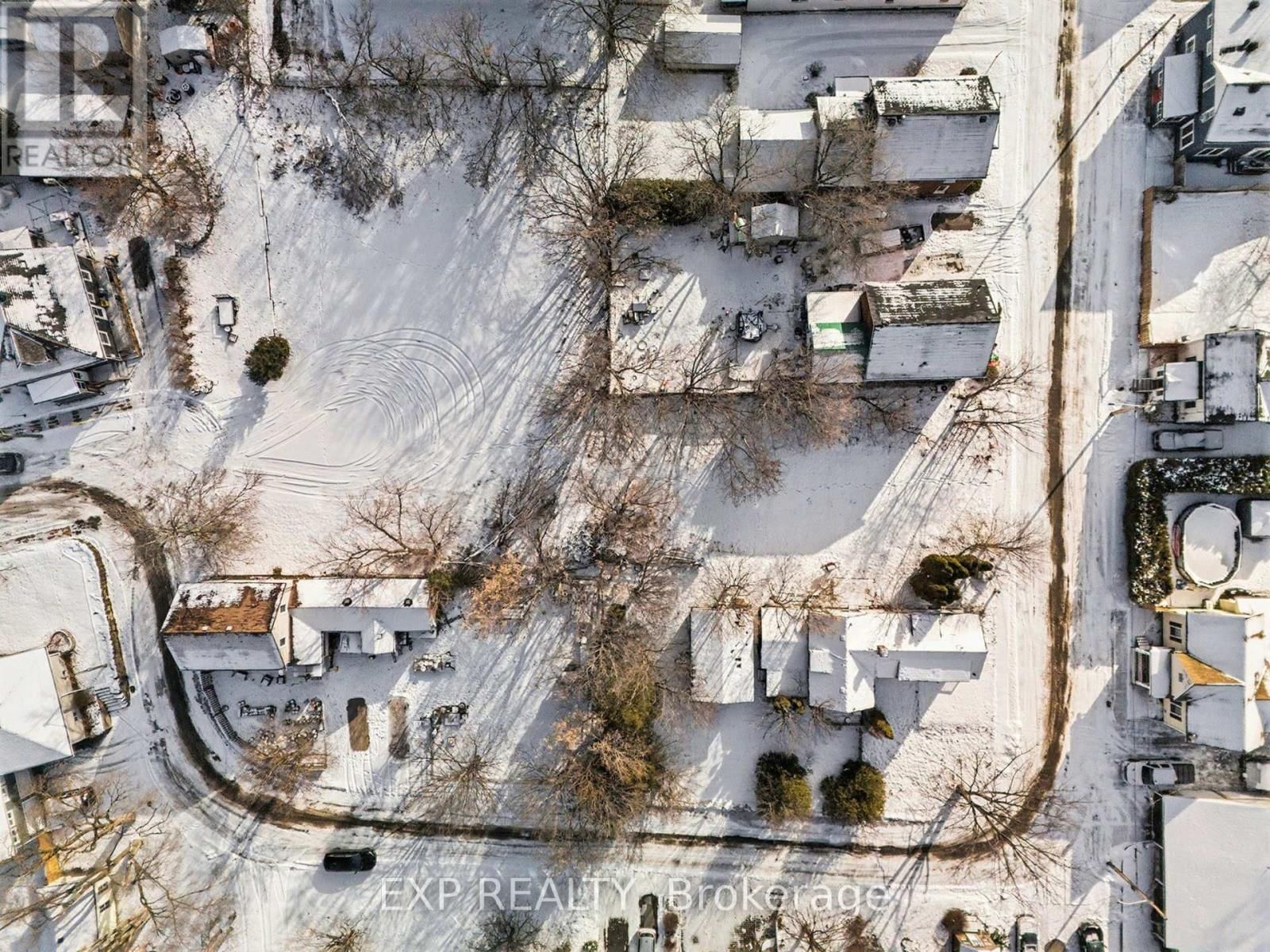 139 CHARLES STREET Image 7