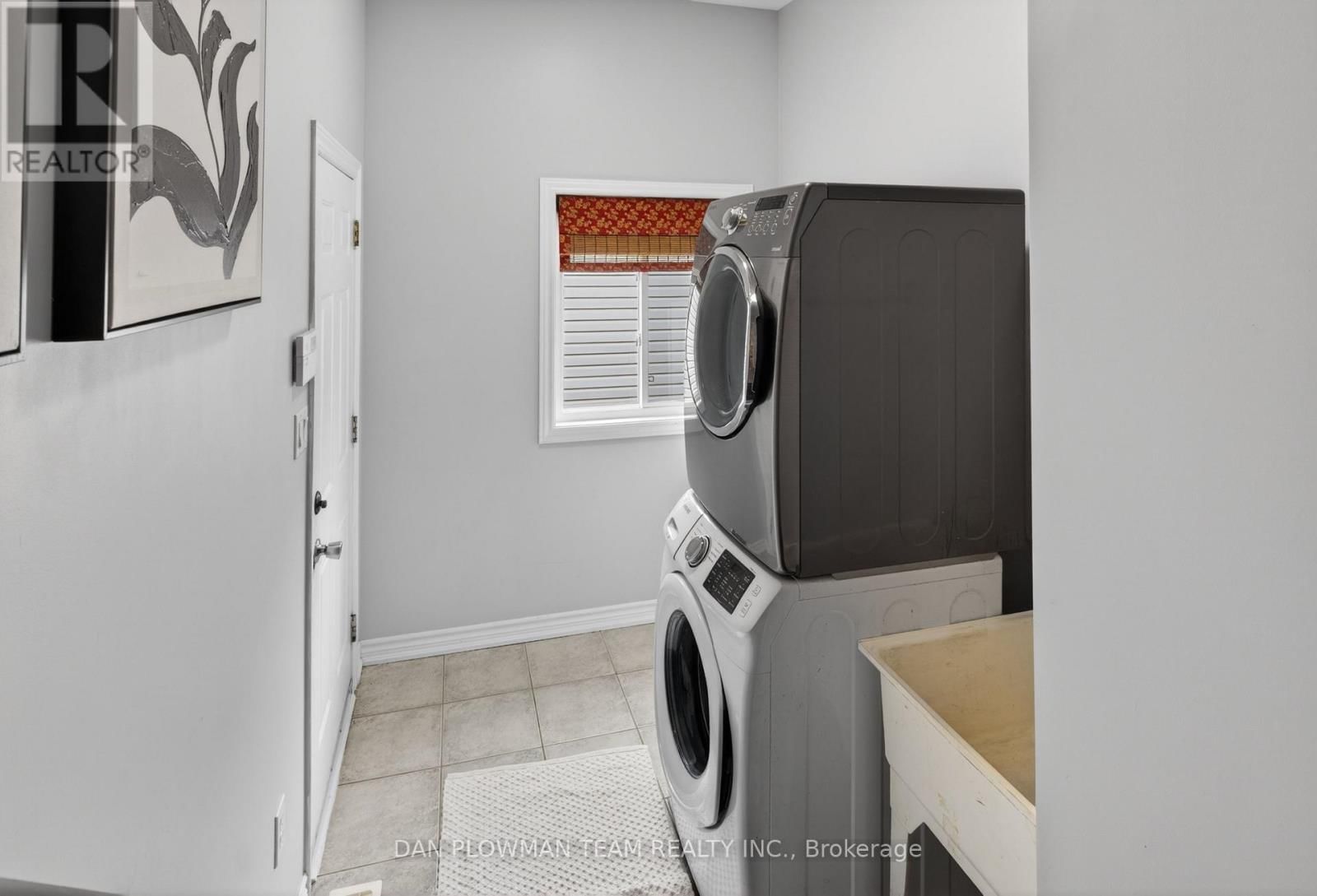 10 SPRINGBANK ROAD Image 26