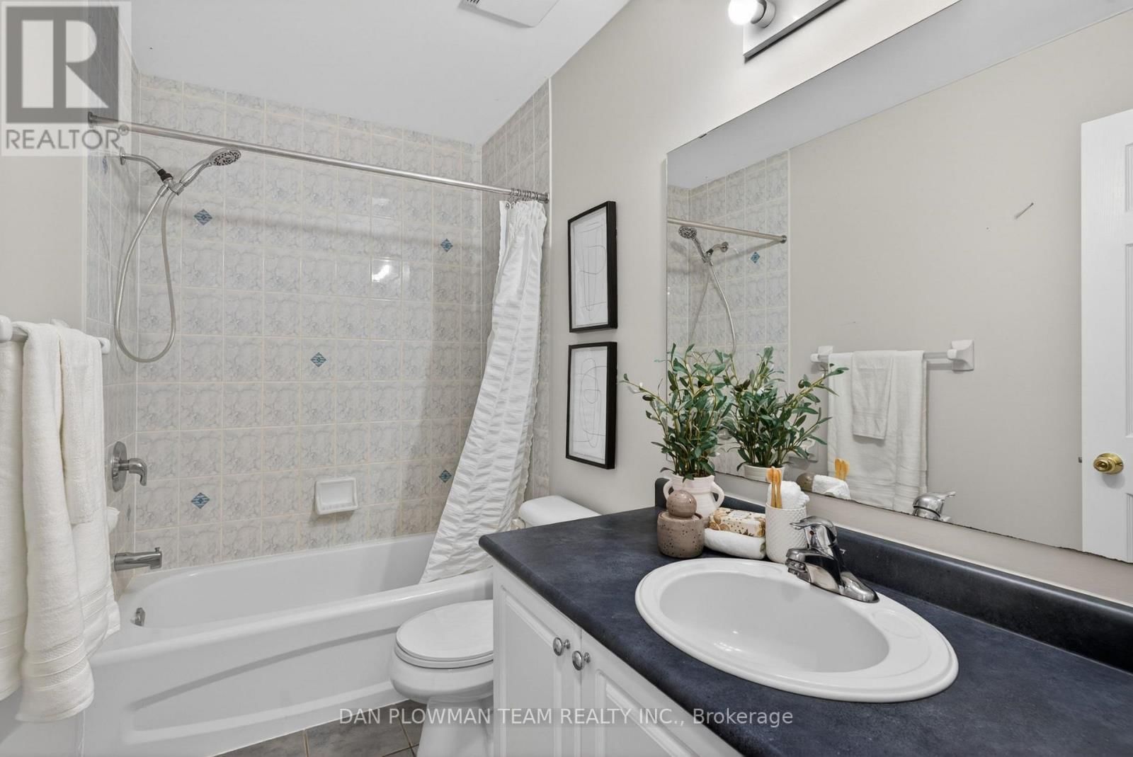 10 SPRINGBANK ROAD Image 27