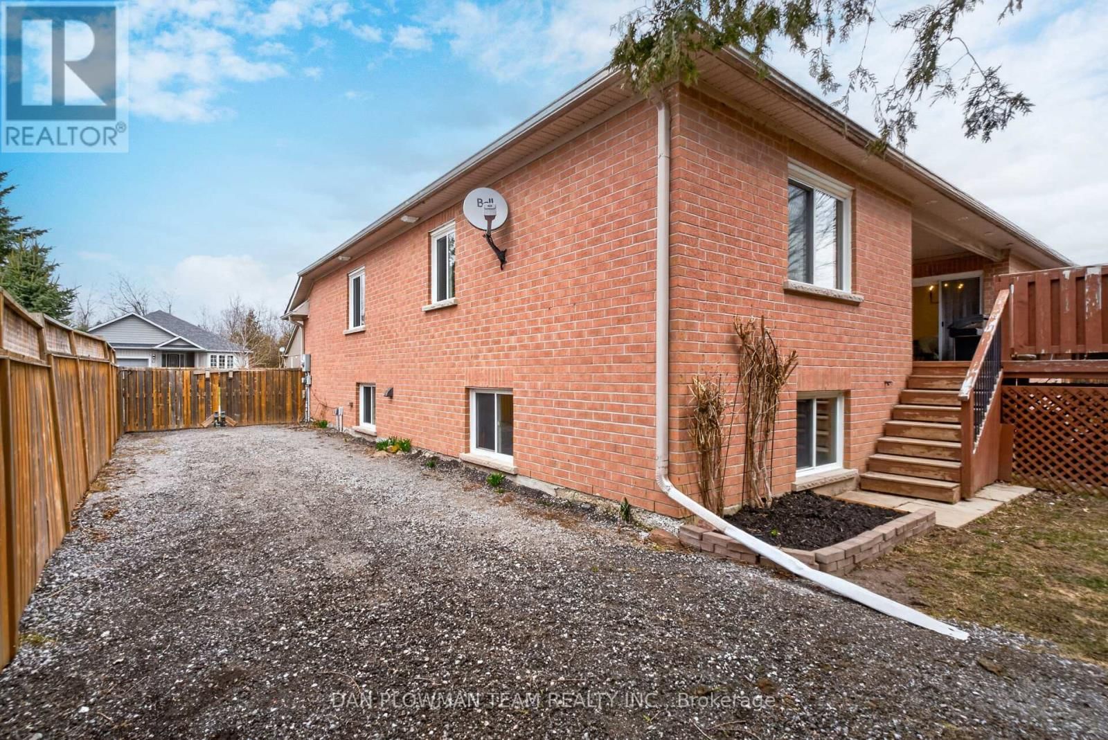 10 SPRINGBANK ROAD Image 36