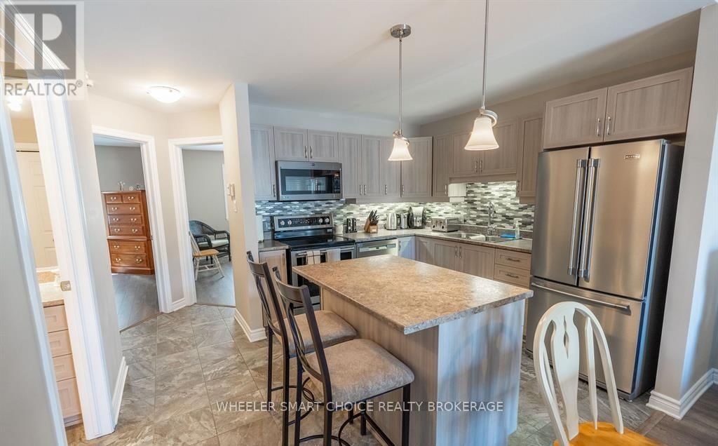 225 - 218 FIRST STREET EAST Image 7