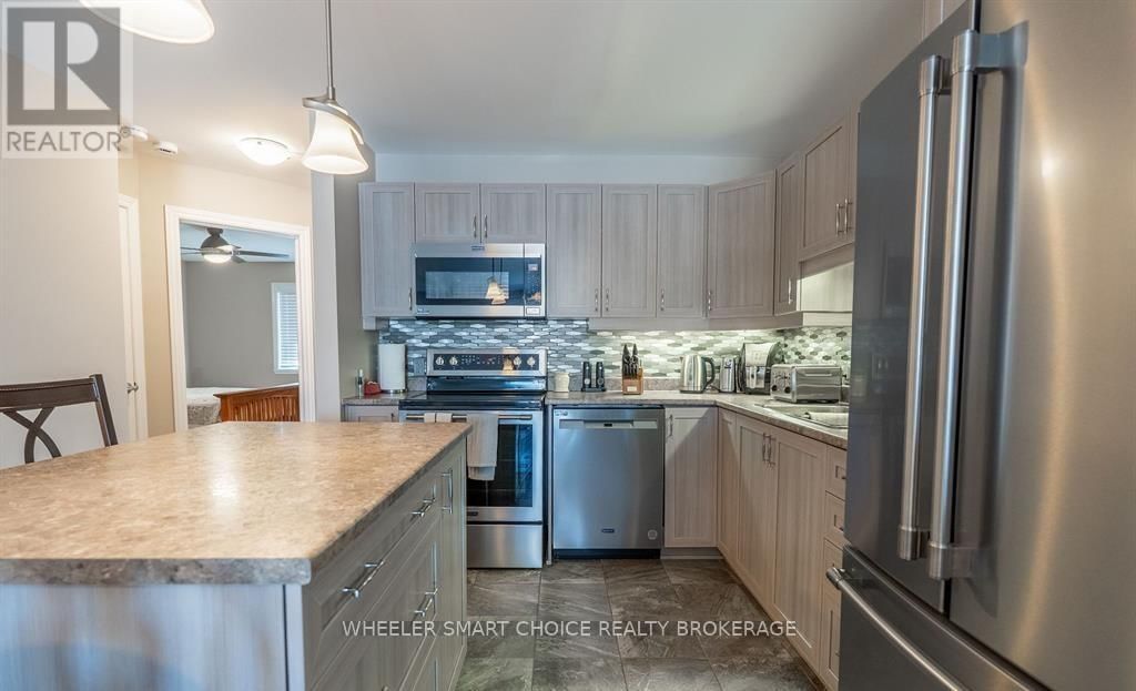 225 - 218 FIRST STREET EAST Image 8