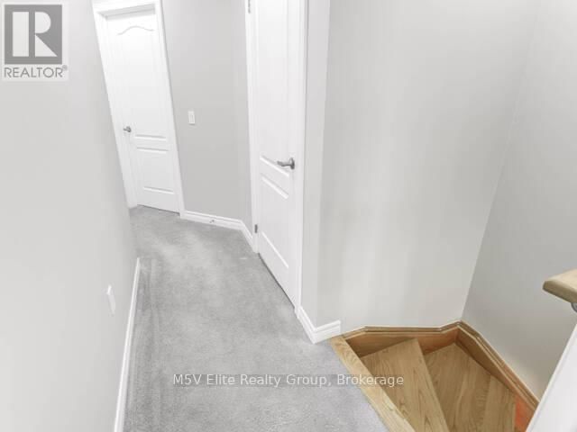 863 COOK CRESCENT Image 17