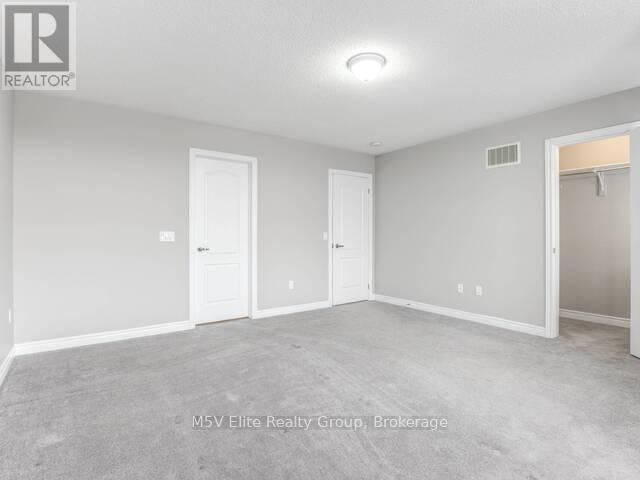 863 COOK CRESCENT Image 21