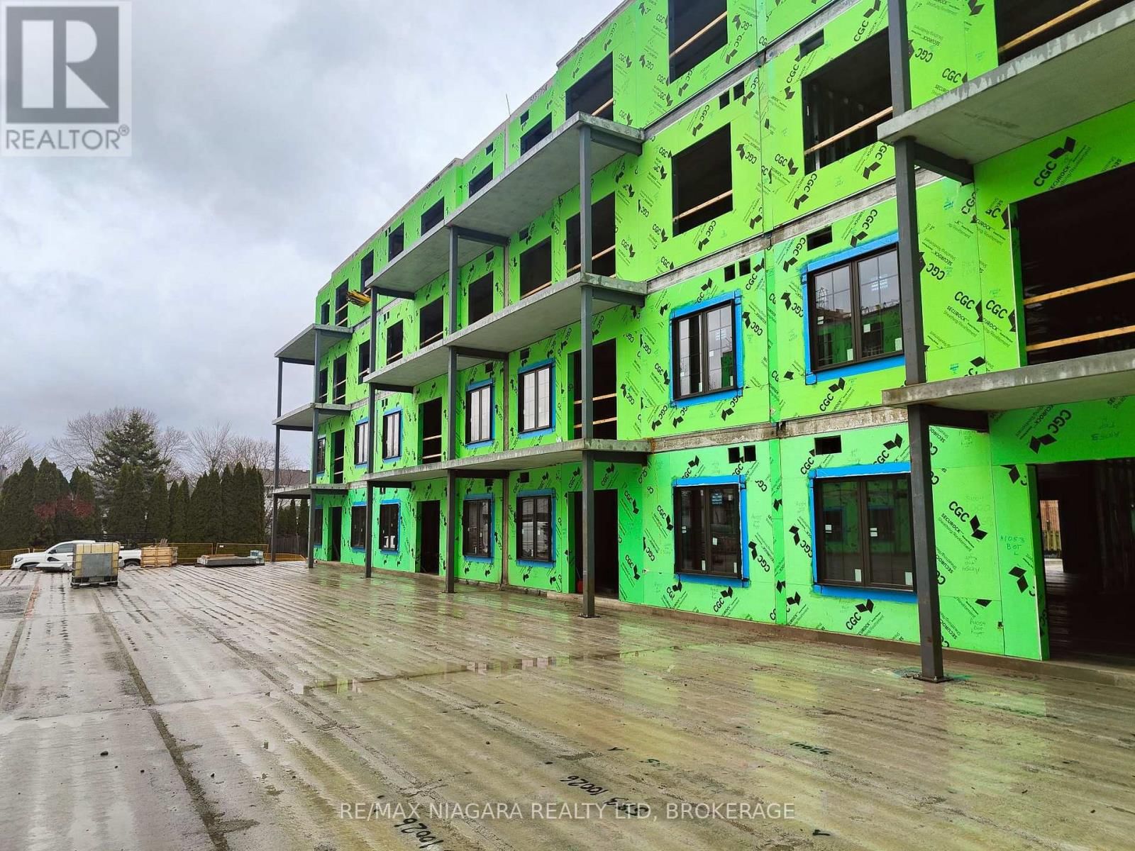 405A - 1024 VANSICKLE ROAD NORTH Image 12