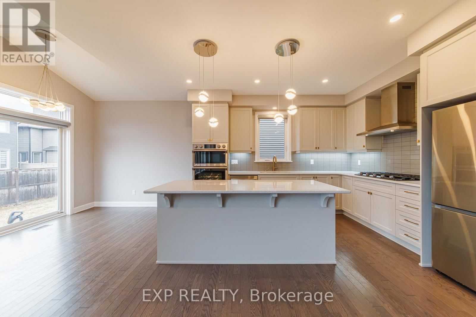 896 SENDERO WAY Image 11