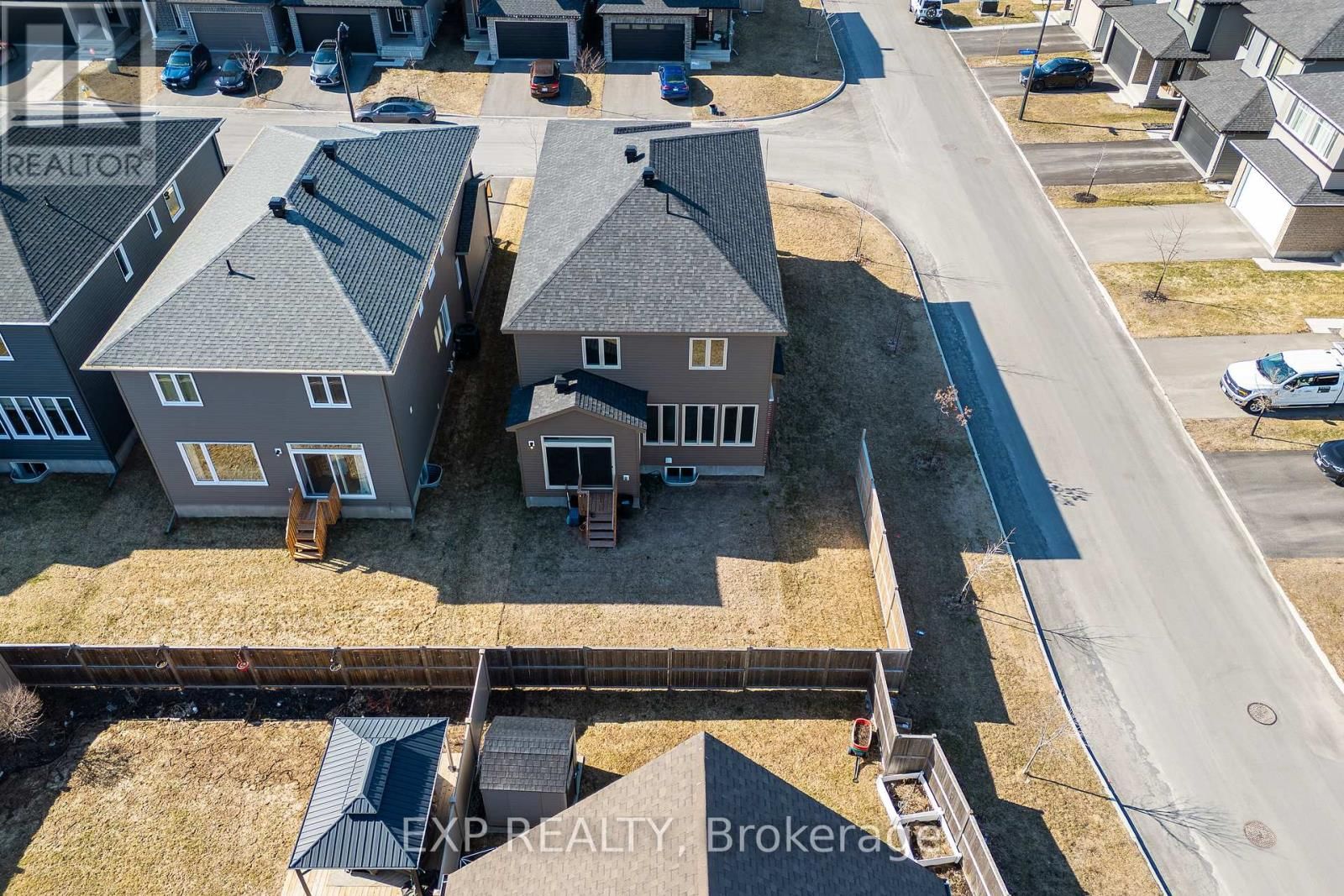 896 SENDERO WAY Image 43