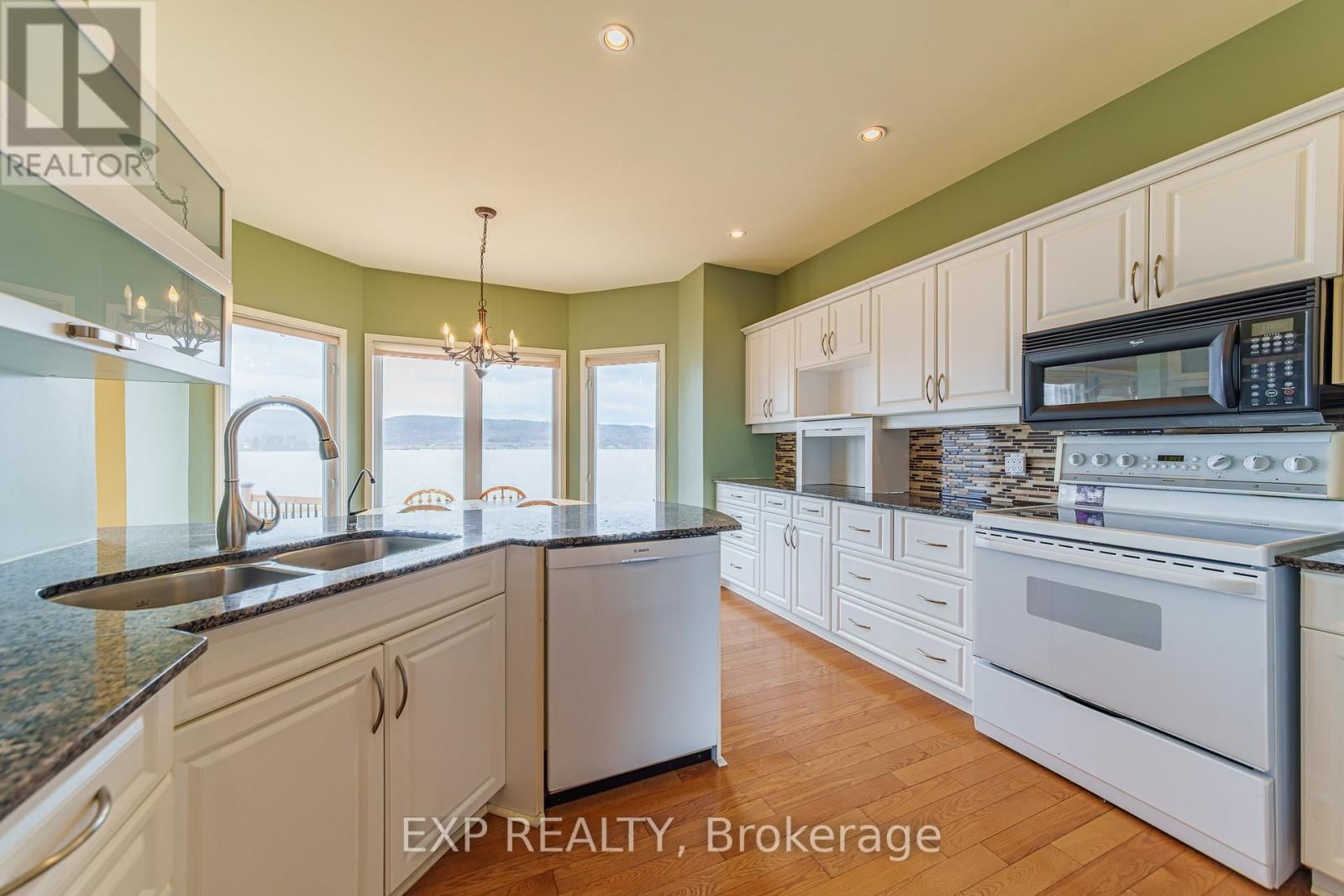 15 RUE HAUTE RIVE STREET Image 10