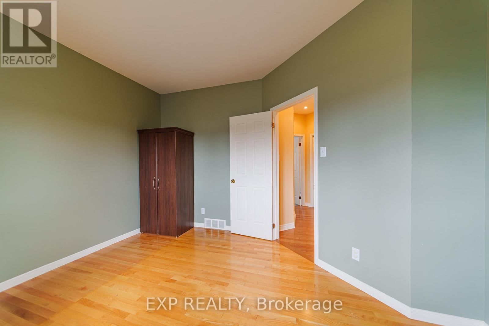 15 RUE HAUTE RIVE STREET Image 13