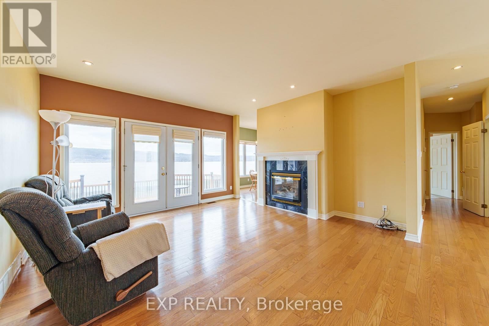 15 RUE HAUTE RIVE STREET Image 5