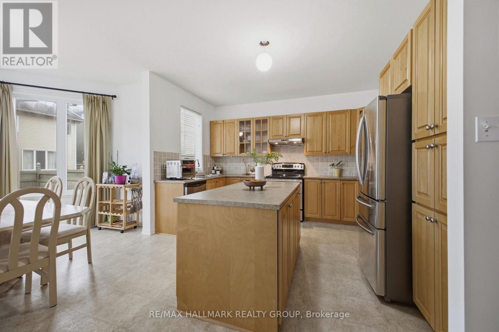 747 LARCASTLE CIRCLE Image 13