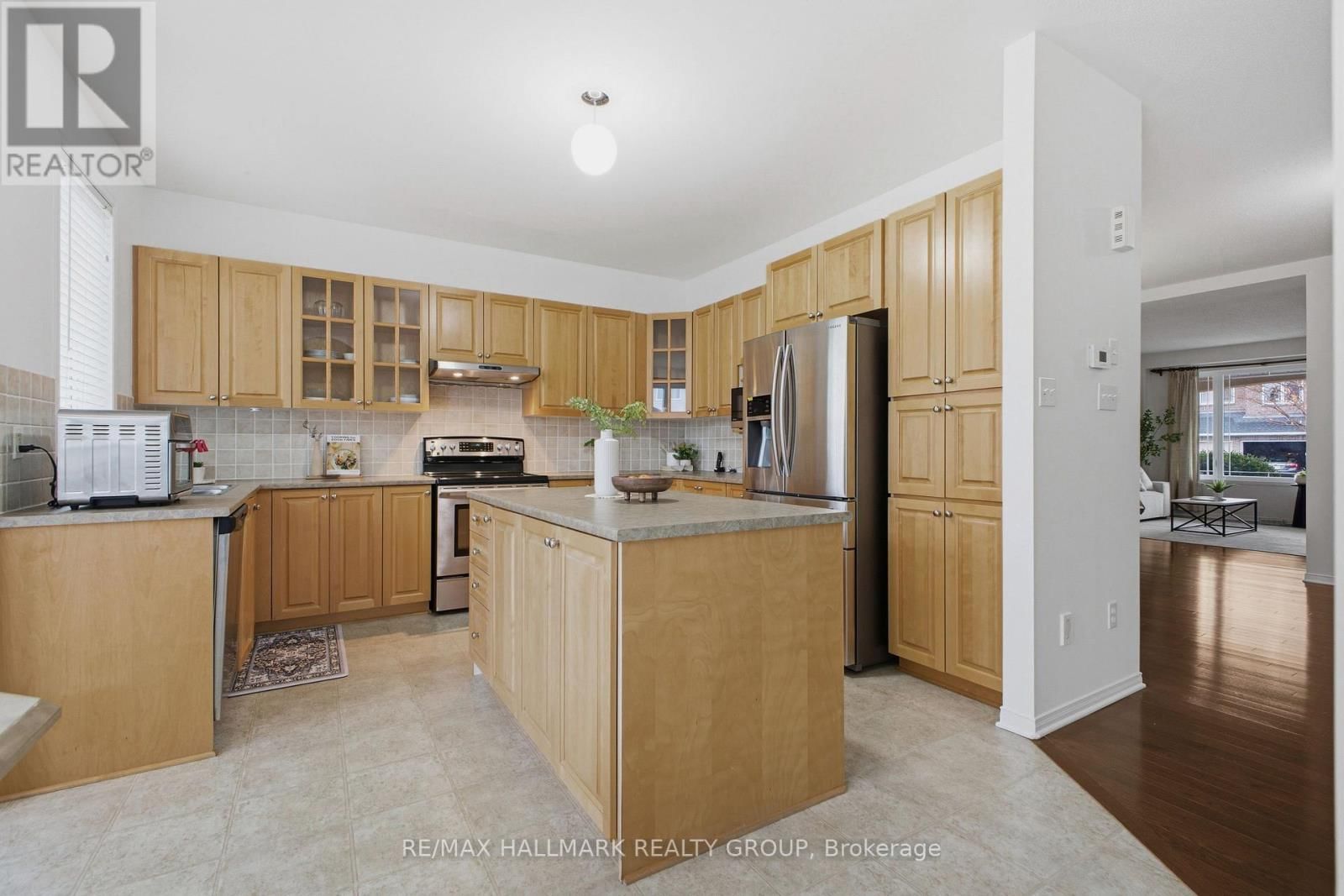 747 LARCASTLE CIRCLE Image 14