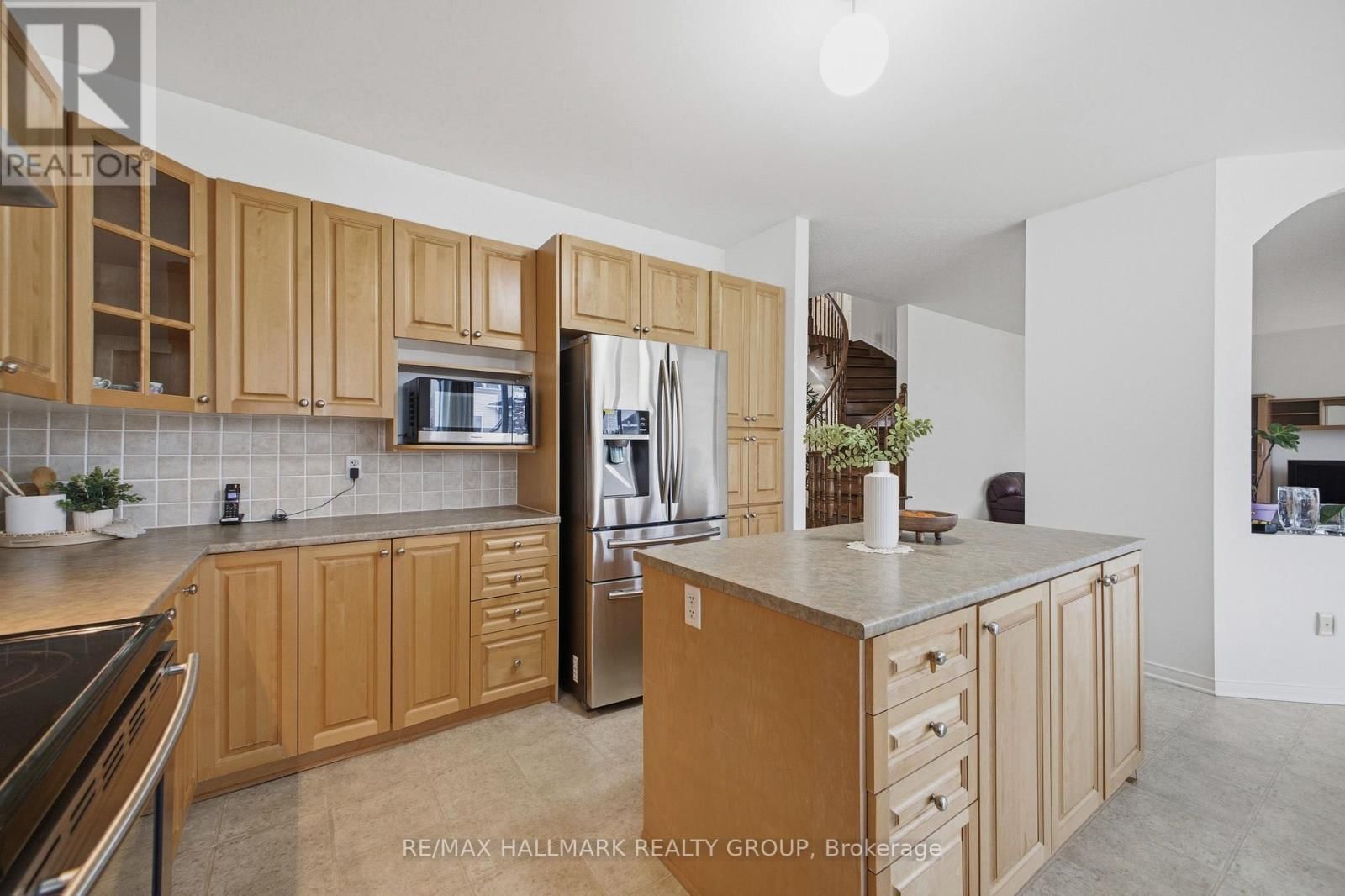 747 LARCASTLE CIRCLE Image 16