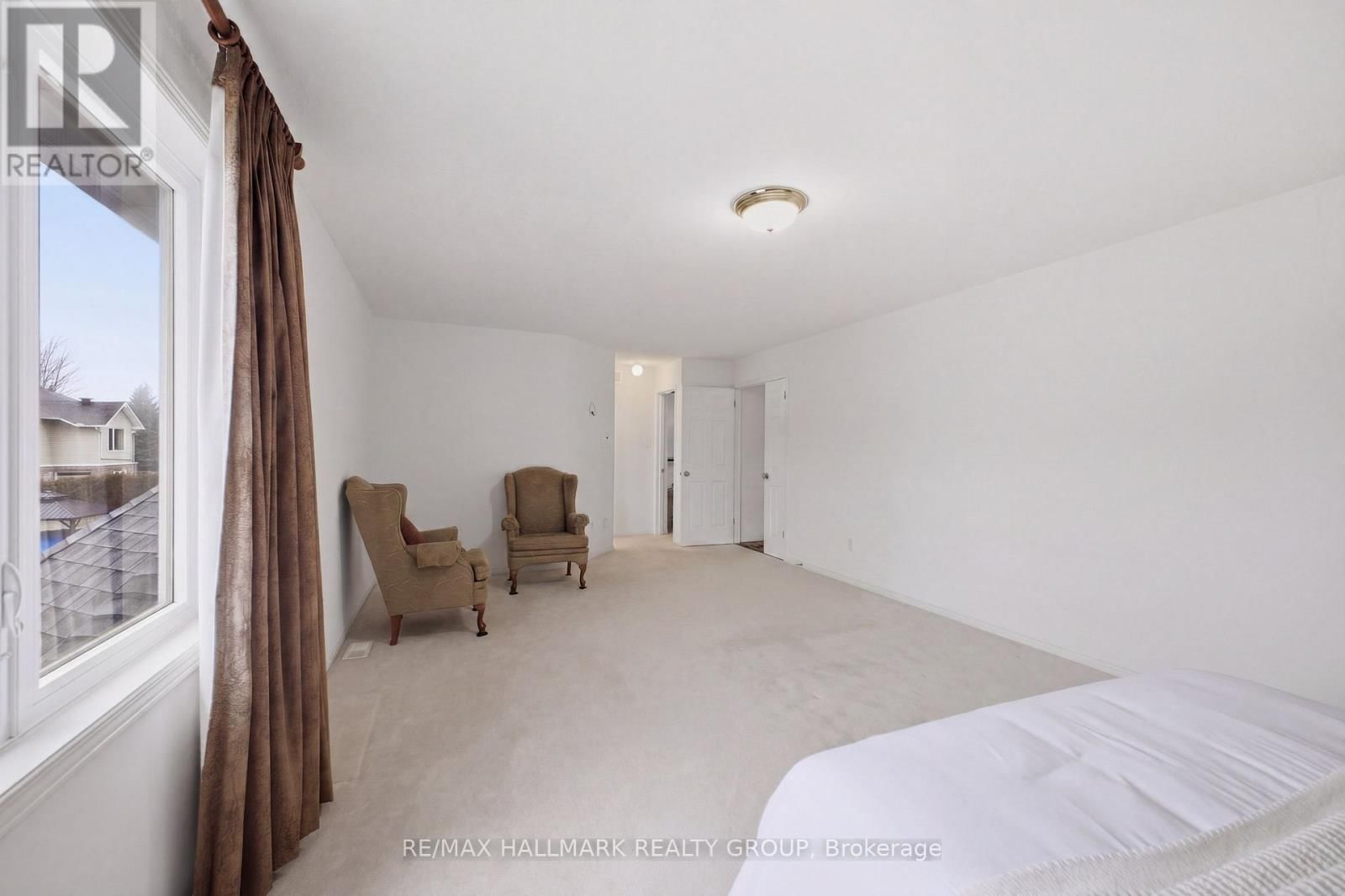 747 LARCASTLE CIRCLE Image 31