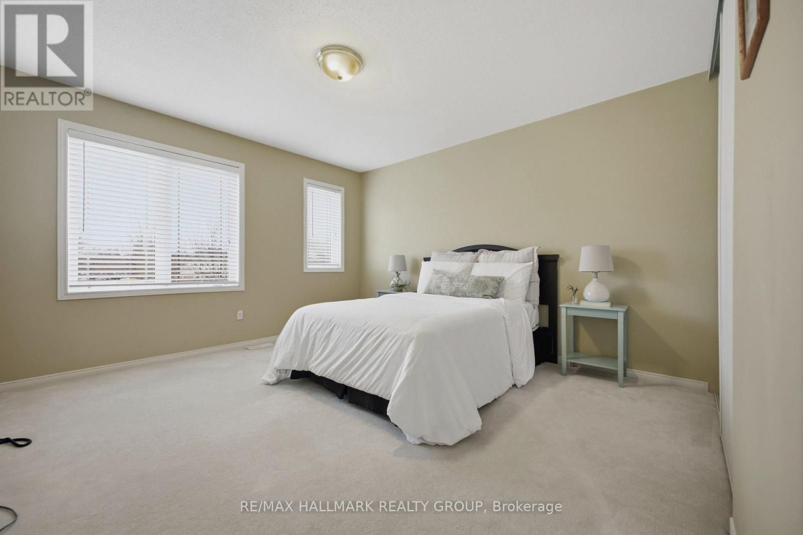 747 LARCASTLE CIRCLE Image 40