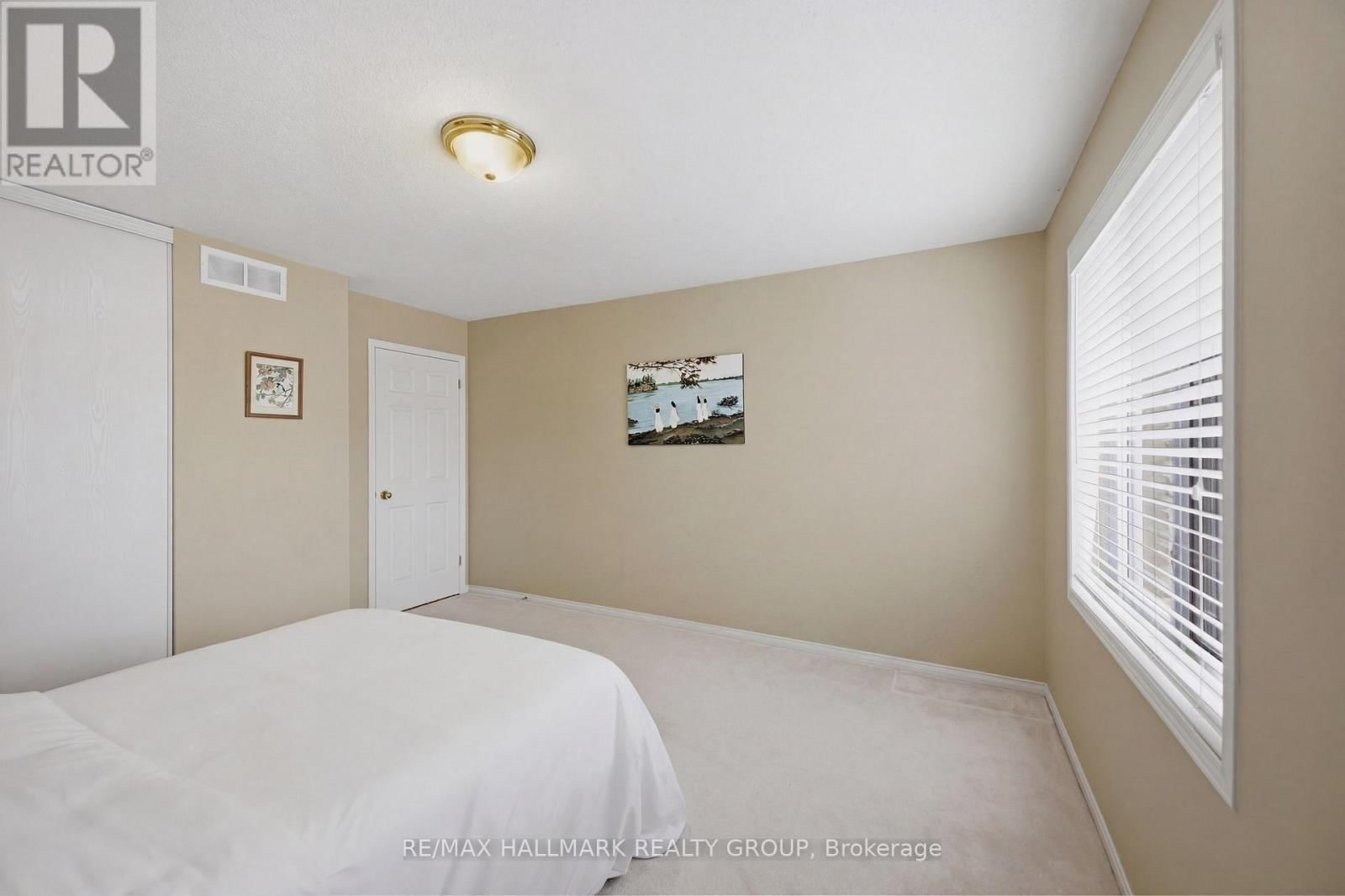 747 LARCASTLE CIRCLE Image 41