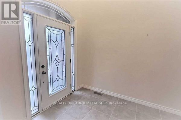 15 SASHA COURT Image 2