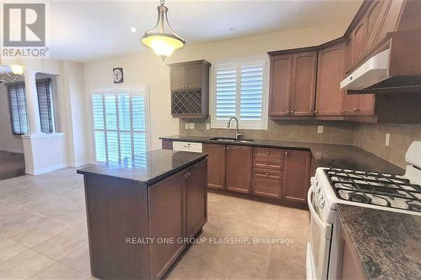 15 SASHA COURT Image 7