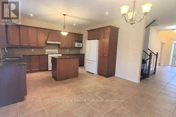 15 SASHA COURT Image 8