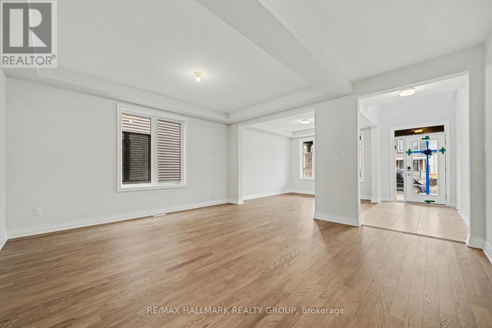 122 VIBURNUM TERRACE Image 5