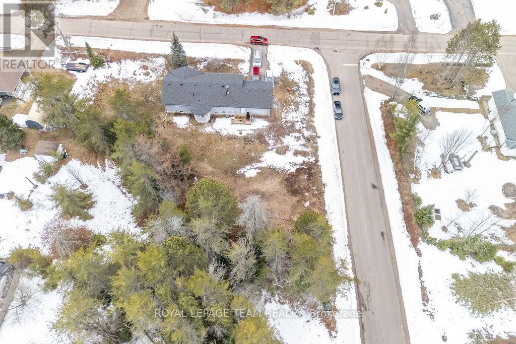 18 BIRCHVIEW DRIVE Image 16