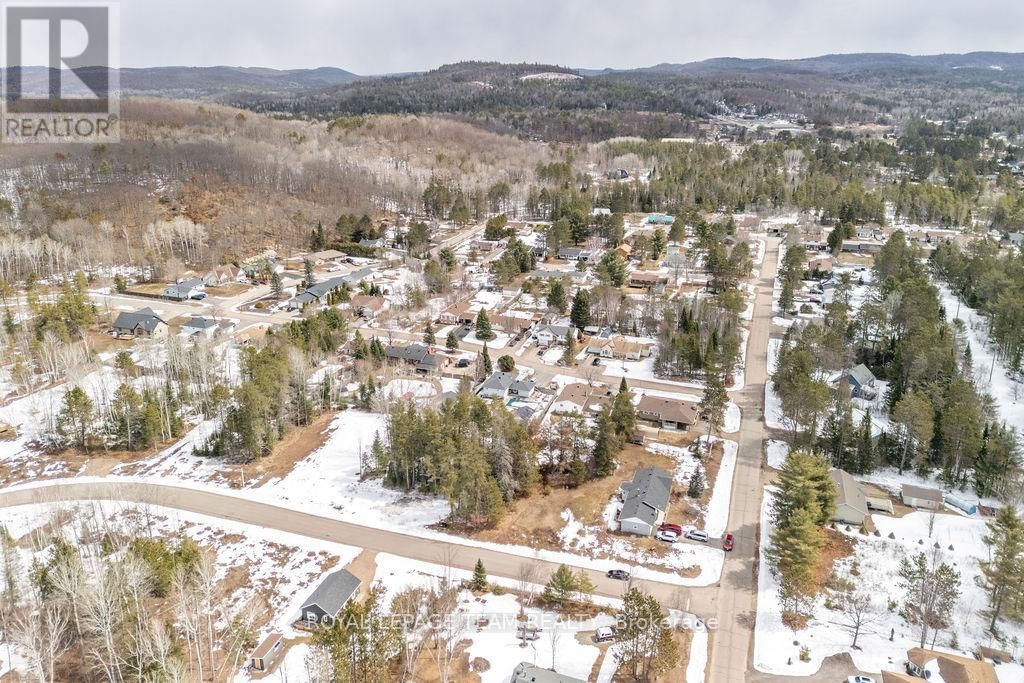 18 BIRCHVIEW DRIVE Image 21