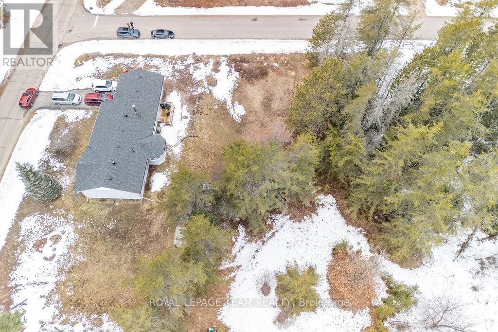 18 BIRCHVIEW DRIVE Image 9