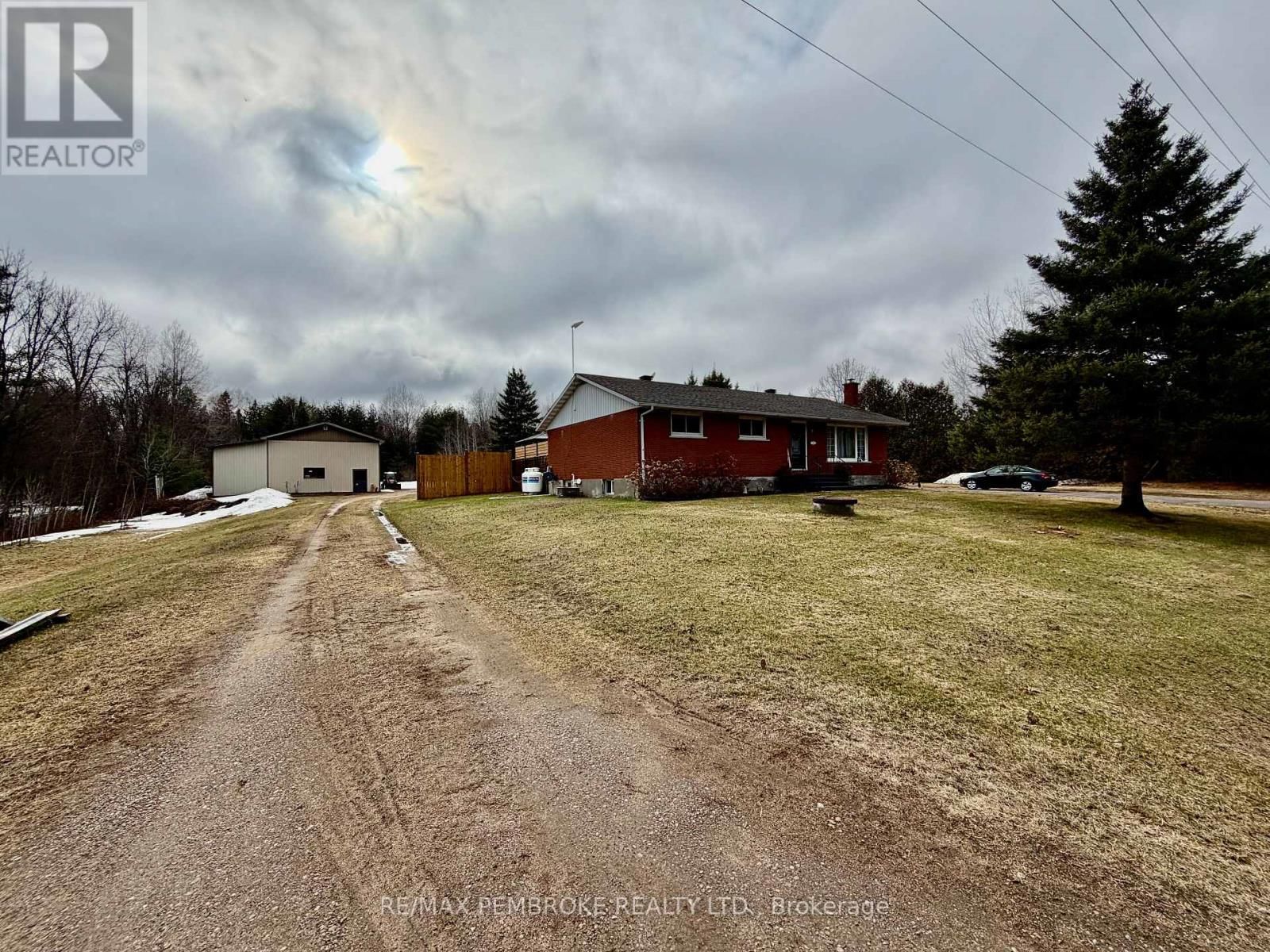 2313 B LINE ROAD Image 1