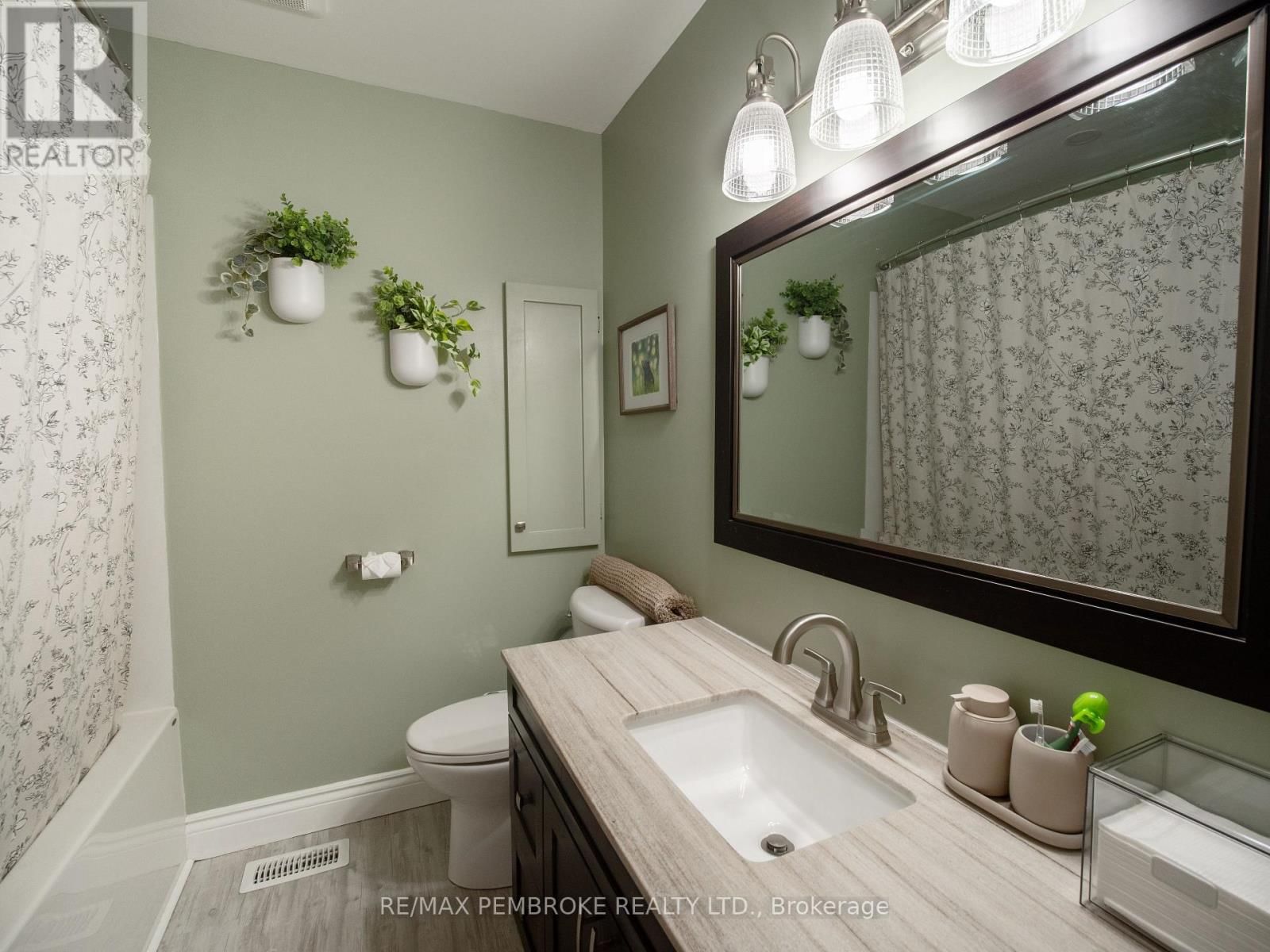 2313 B LINE ROAD Image 15