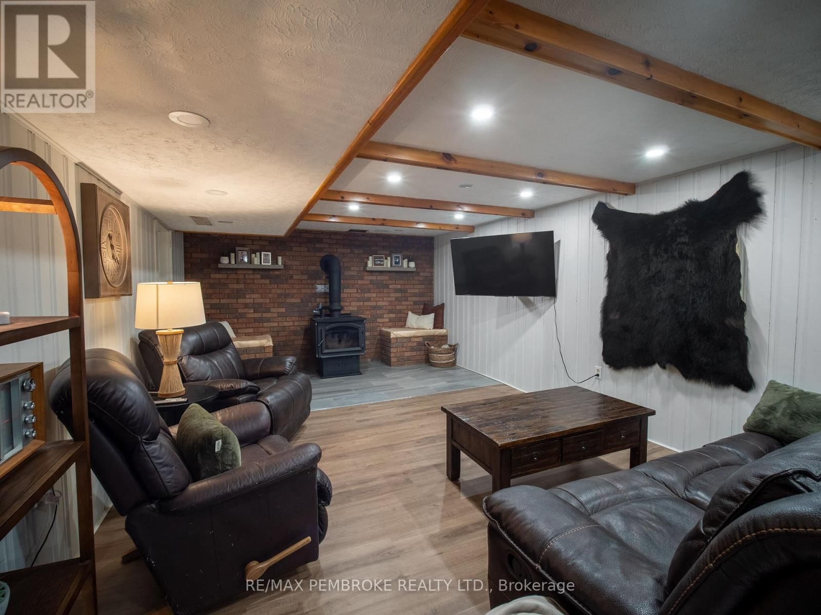 2313 B LINE ROAD Image 18