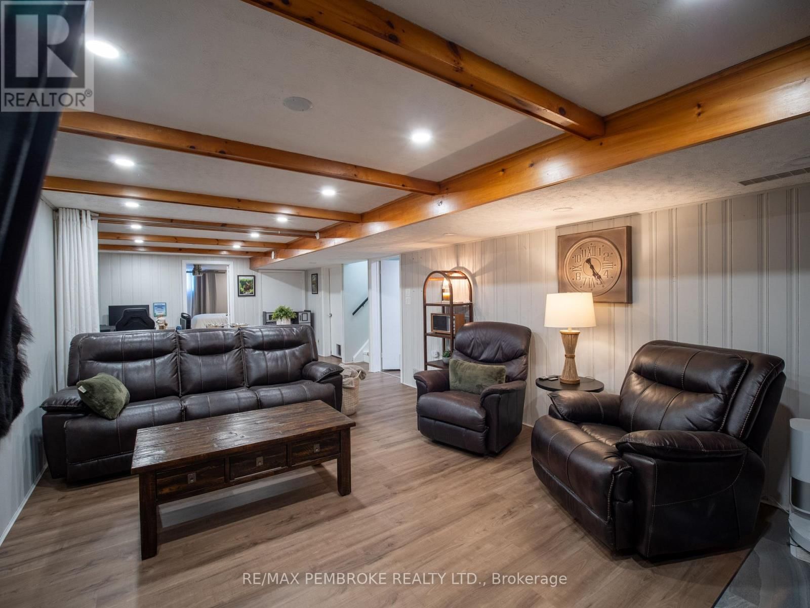 2313 B LINE ROAD Image 19