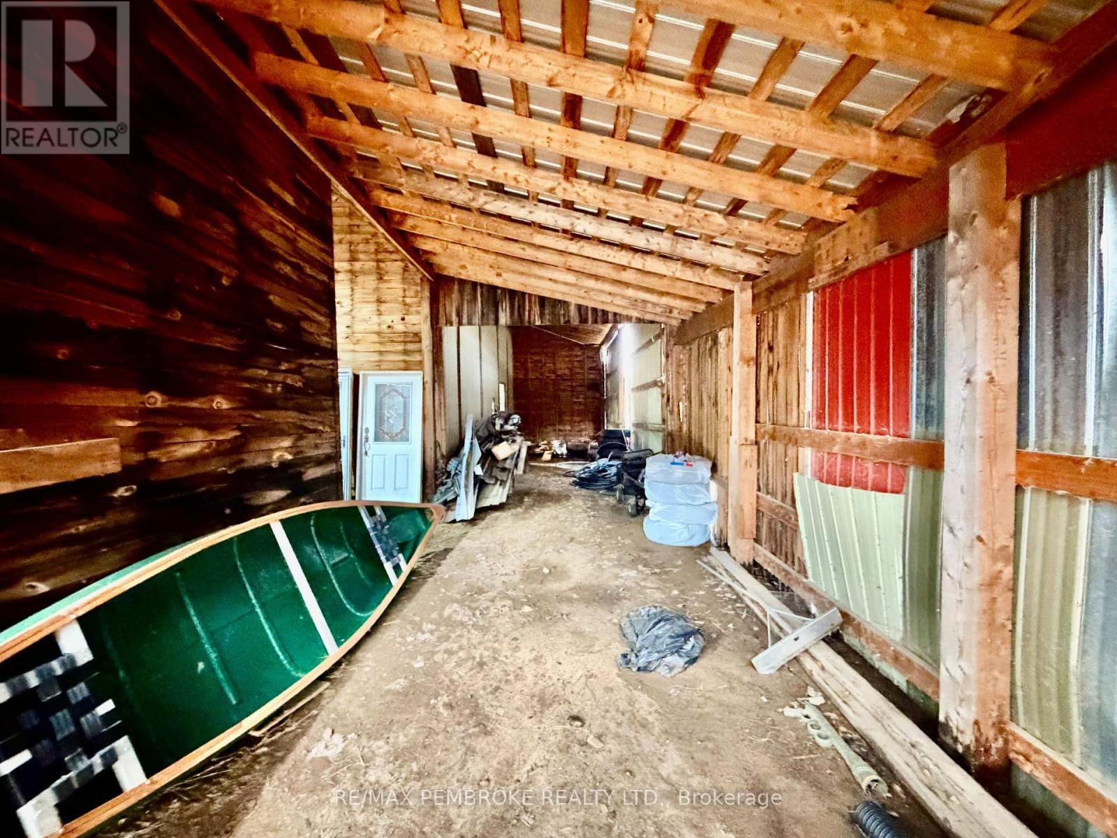 2313 B LINE ROAD Image 43