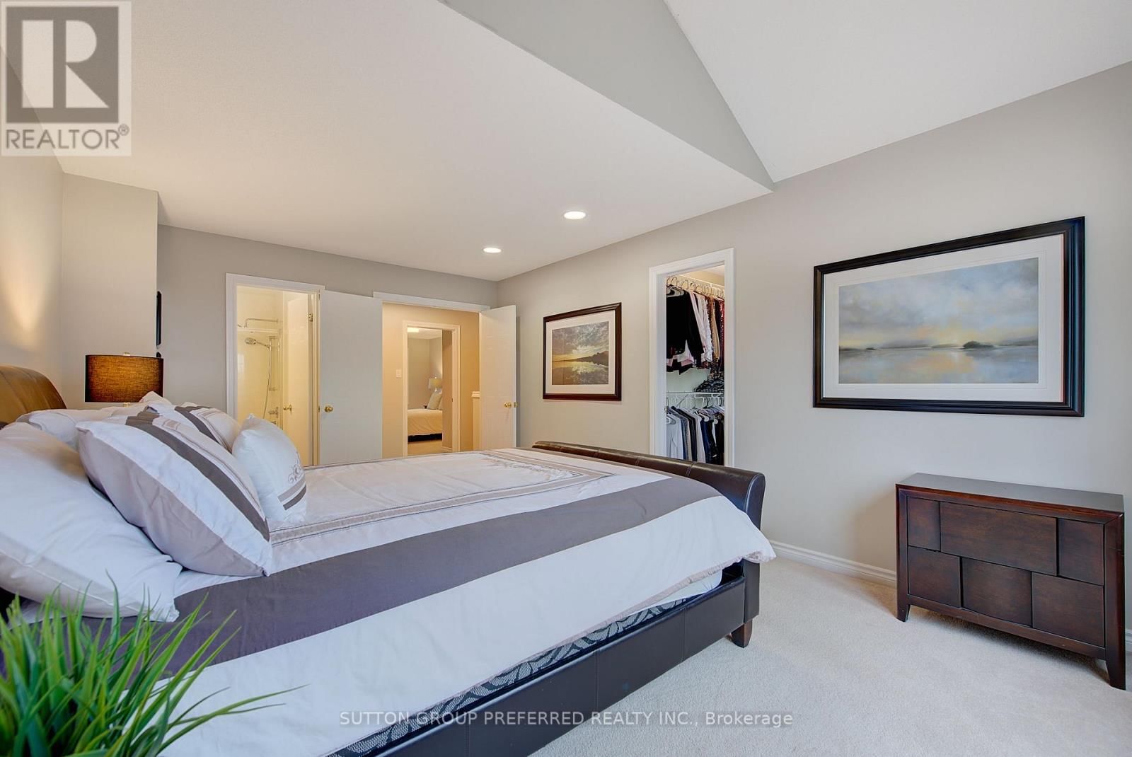 20 - 270 NORTH CENTRE ROAD Image 28