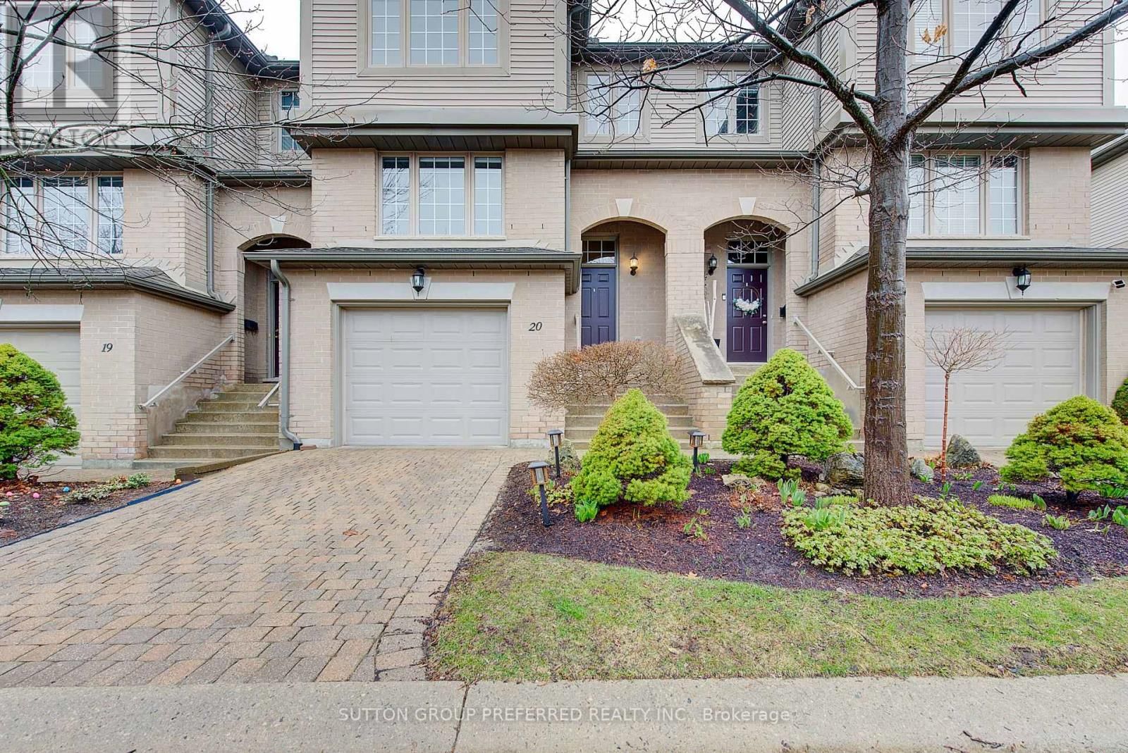 20 - 270 NORTH CENTRE ROAD Image 3